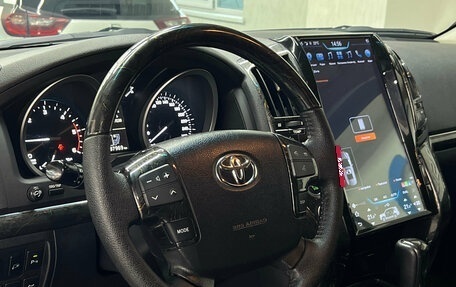 Toyota Land Cruiser 200, 2012 год, 3 400 000 рублей, 13 фотография