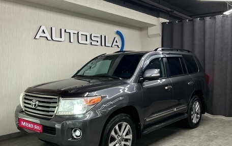 Toyota Land Cruiser 200, 2012 год, 3 400 000 рублей, 3 фотография