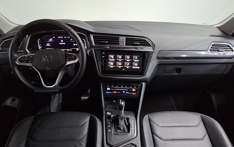 Volkswagen Tiguan II, 2023 год, 4 247 000 рублей, 11 фотография