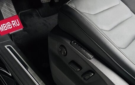 Volkswagen Tiguan II, 2023 год, 4 247 000 рублей, 9 фотография