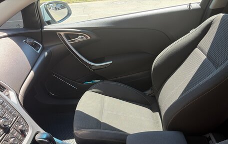 Opel Astra J, 2012 год, 720 000 рублей, 11 фотография