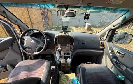 Hyundai Grand Starex Grand Starex I рестайлинг 2, 2010 год, 1 400 000 рублей, 15 фотография