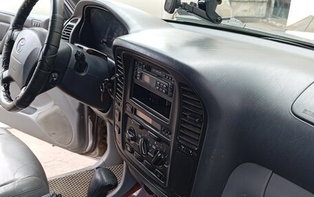 Toyota Land Cruiser 100 рестайлинг 2, 1999 год, 1 500 000 рублей, 14 фотография