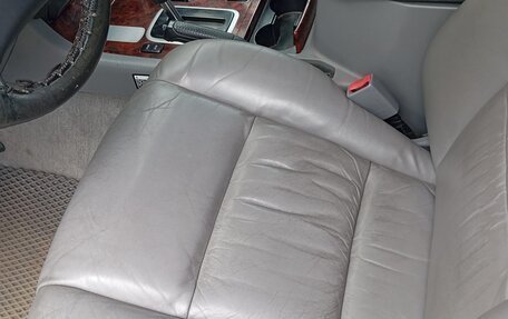 Toyota Land Cruiser 100 рестайлинг 2, 1999 год, 1 500 000 рублей, 19 фотография