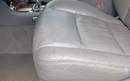 Toyota Land Cruiser 100 рестайлинг 2, 1999 год, 1 500 000 рублей, 18 фотография