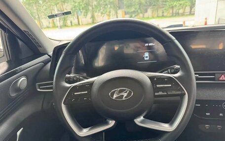 Hyundai Elantra, 2022 год, 1 750 000 рублей, 7 фотография
