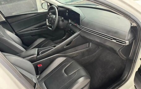 Hyundai Elantra, 2022 год, 1 750 000 рублей, 12 фотография