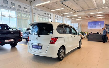 Honda Freed I, 2010 год, 1 299 999 рублей, 6 фотография