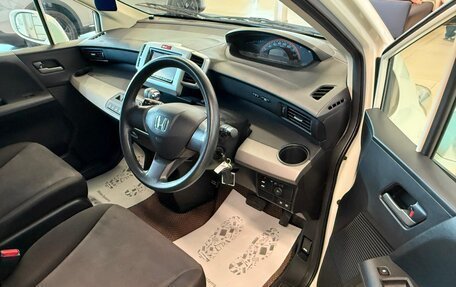 Honda Freed I, 2010 год, 1 299 999 рублей, 10 фотография