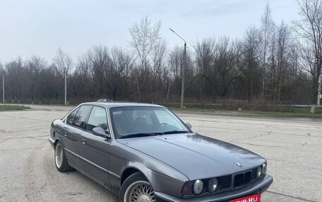 BMW 5 серия, 1993 год, 850 000 рублей, 1 фотография