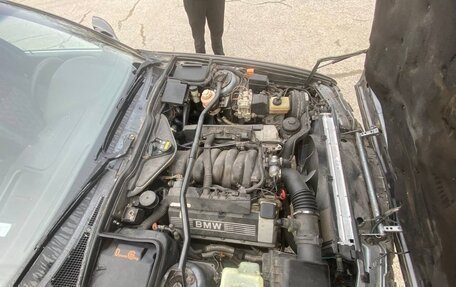 BMW 5 серия, 1993 год, 850 000 рублей, 7 фотография