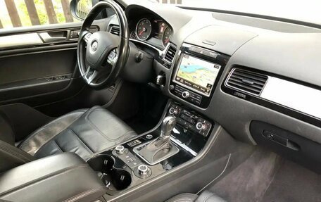 Volkswagen Touareg III, 2010 год, 2 360 000 рублей, 18 фотография
