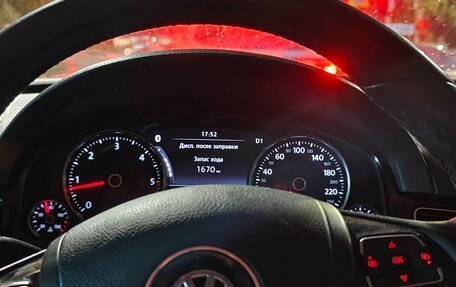 Volkswagen Touareg III, 2010 год, 2 360 000 рублей, 16 фотография