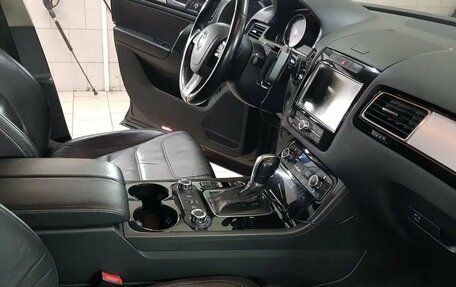 Volkswagen Touareg III, 2010 год, 2 360 000 рублей, 29 фотография