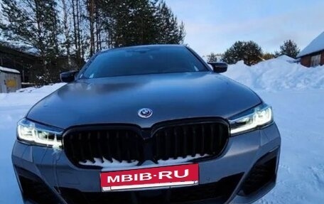 BMW 5 серия, 2022 год, 7 300 000 рублей, 2 фотография