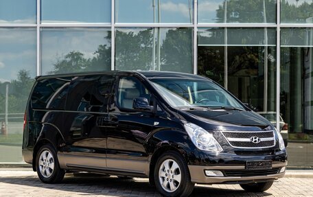 Hyundai Grand Starex Grand Starex I рестайлинг 2, 2011 год, 1 695 000 рублей, 3 фотография
