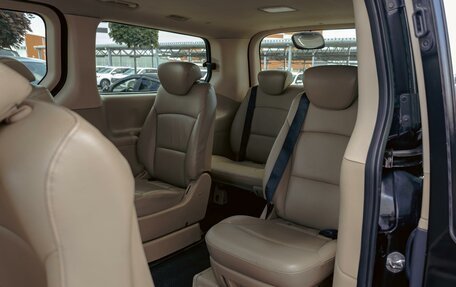 Hyundai Grand Starex Grand Starex I рестайлинг 2, 2011 год, 1 695 000 рублей, 19 фотография