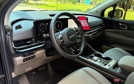 KIA Carnival, 2023 год, 6 323 000 рублей, 4 фотография