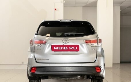 Toyota Highlander III, 2015 год, 2 300 000 рублей, 5 фотография