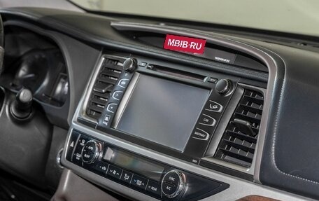 Toyota Highlander III, 2015 год, 2 300 000 рублей, 12 фотография