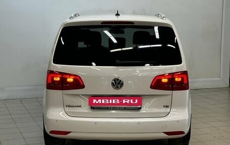 Volkswagen Touran III, 2012 год, 930 000 рублей, 3 фотография