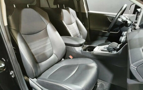 Toyota RAV4, 2021 год, 3 570 000 рублей, 17 фотография