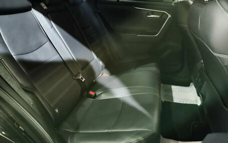 Toyota RAV4, 2021 год, 3 570 000 рублей, 16 фотография