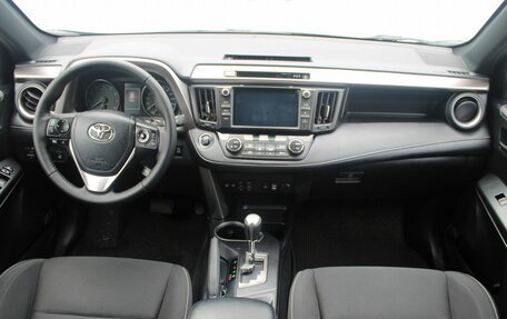 Toyota RAV4, 2019 год, 2 799 000 рублей, 8 фотография