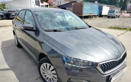 Skoda Rapid II, 2022 год, 1 827 000 рублей, 2 фотография
