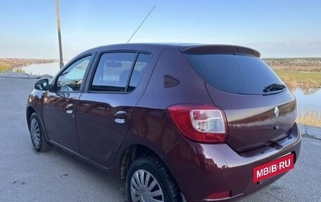 Renault Sandero II рестайлинг, 2014 год, 320 000 рублей, 2 фотография