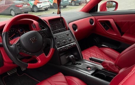 Nissan GT-R, 2011 год, 7 000 000 рублей, 7 фотография