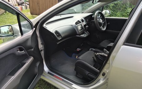 Honda Stream II, 2006 год, 880 000 рублей, 8 фотография