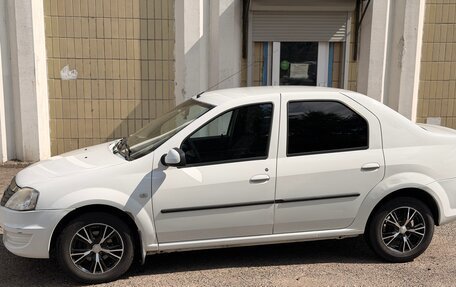 Renault Logan I, 2014 год, 295 000 рублей, 1 фотография