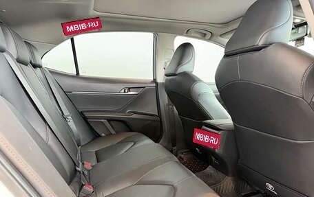 Toyota Camry, 2023 год, 14 фотография
