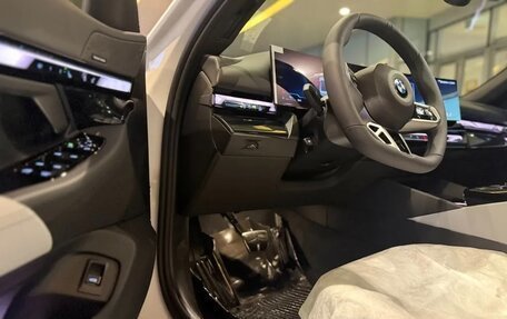 BMW 5 серия, 2026 год, 8 070 000 рублей, 12 фотография