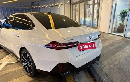 BMW 5 серия, 2026 год, 8 070 000 рублей, 6 фотография