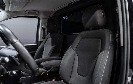 Mercedes-Benz V-Класс, 2018 год, 6 200 000 рублей, 14 фотография