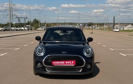 MINI Hatch, 2019 год, 2 150 000 рублей, 2 фотография
