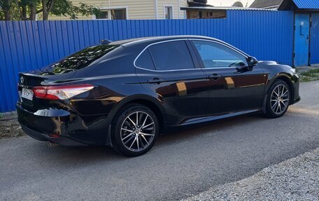 Toyota Camry, 2021 год, 2 950 000 рублей, 10 фотография