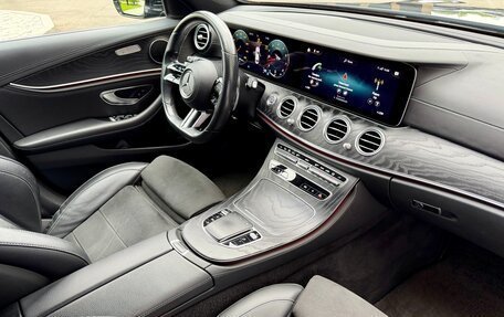Mercedes-Benz E-Класс, 2021 год, 4 150 000 рублей, 13 фотография