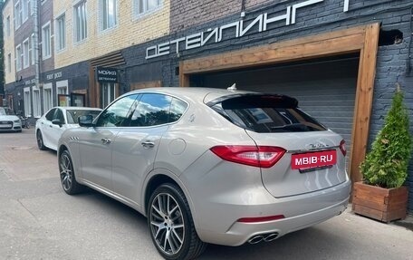 Maserati Levante I, 2018 год, 3 500 000 рублей, 4 фотография