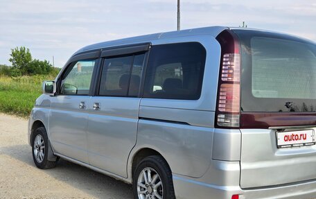 Honda Stepwgn II рестайлинг, 2005 год, 800 000 рублей, 6 фотография