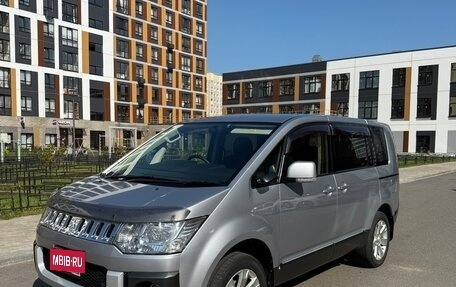 Mitsubishi Delica D:5 I, 2017 год, 2 550 000 рублей, 3 фотография