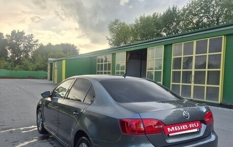 Volkswagen Jetta VI, 2012 год, 670 000 рублей, 4 фотография