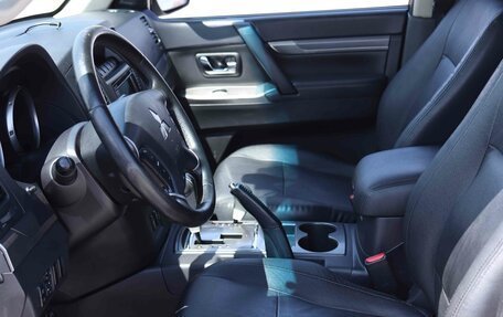 Mitsubishi Pajero IV, 2014 год, 2 208 822 рублей, 14 фотография