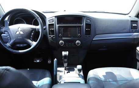 Mitsubishi Pajero IV, 2014 год, 2 208 822 рублей, 17 фотография