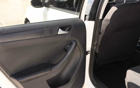 Volkswagen Jetta VI, 2014 год, 706 879 рублей, 18 фотография
