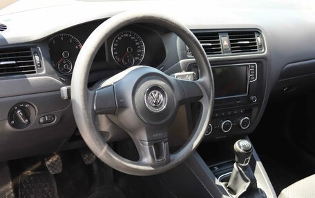 Volkswagen Jetta VI, 2014 год, 706 879 рублей, 14 фотография