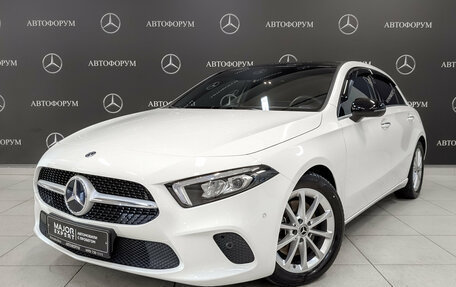Mercedes-Benz A-Класс, 2020 год, 2 750 000 рублей, 1 фотография