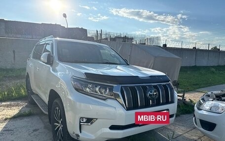 Toyota Land Cruiser Prado 150 рестайлинг 2, 2019 год, 5 400 000 рублей, 11 фотография
